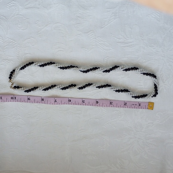 Classic faux white and black multi strand twist necklace - Picture 6 of 7